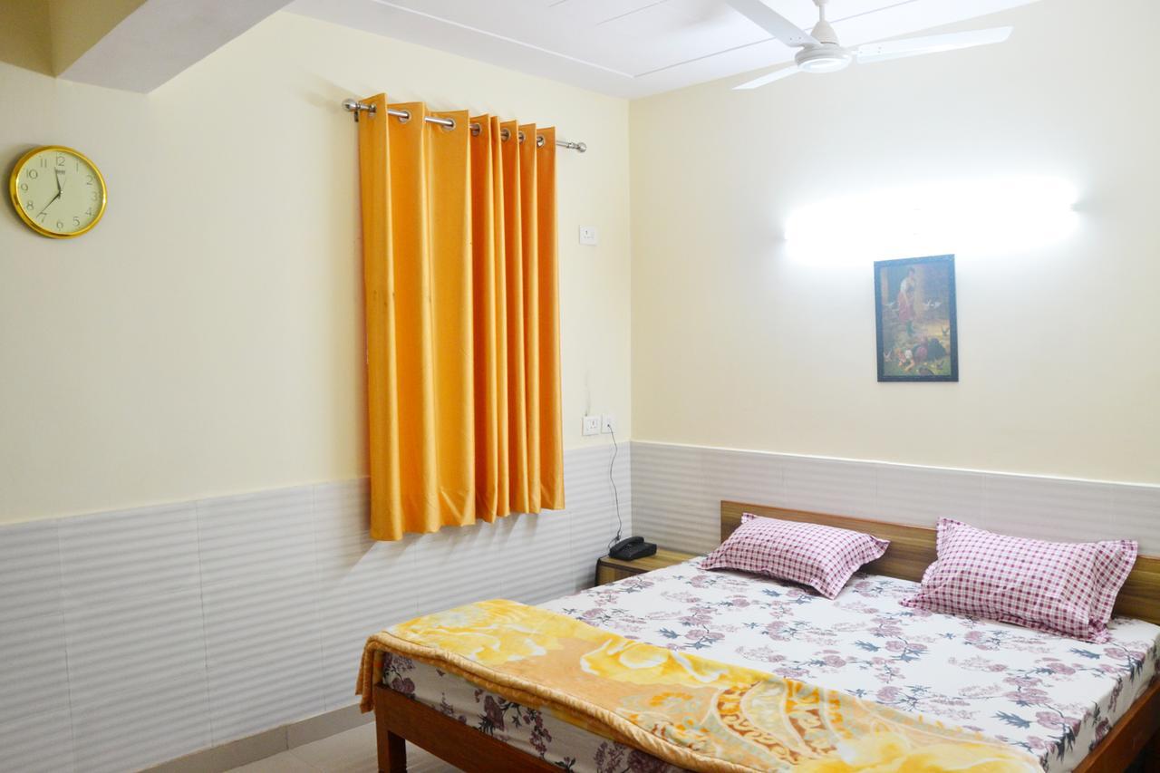 גרייטר נוידה Shiv Shakti Guest House מראה חיצוני תמונה