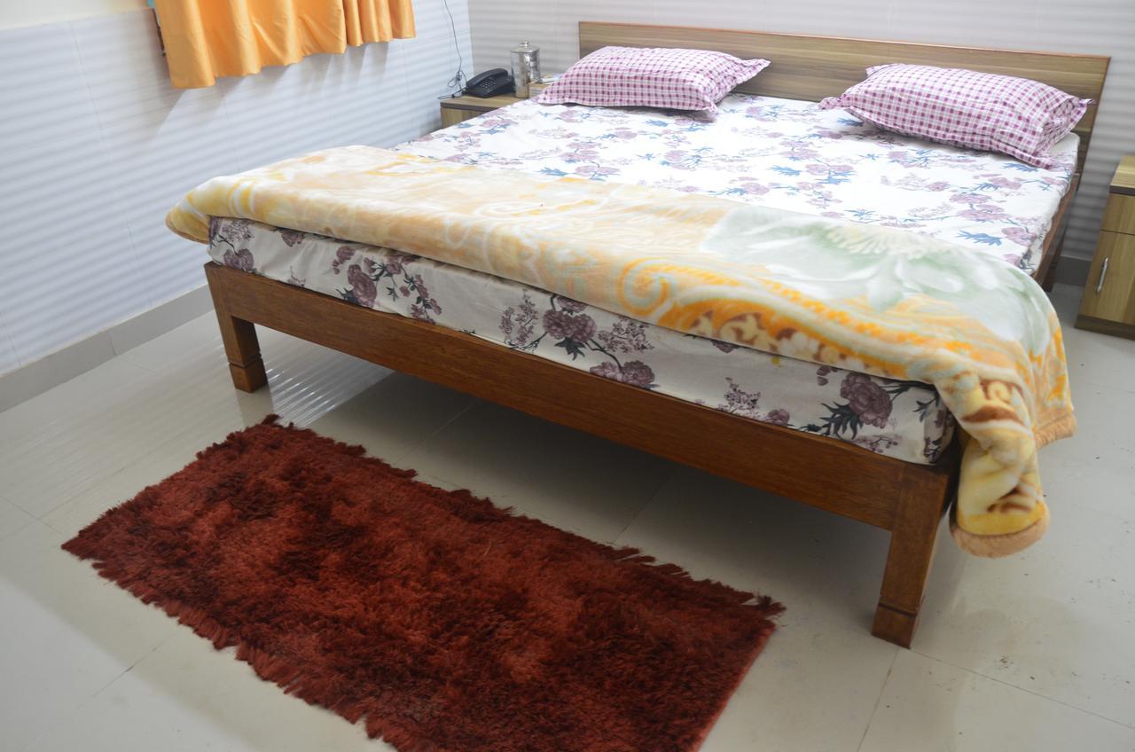 גרייטר נוידה Shiv Shakti Guest House מראה חיצוני תמונה